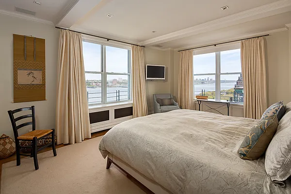 Rented by Brown Harris Stevens | media 17
