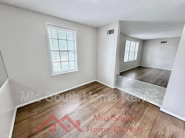 3856 Warrington Cv — Photo 7