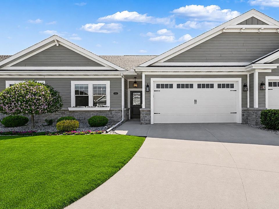 1st image of 609 Breaker Cove Dr