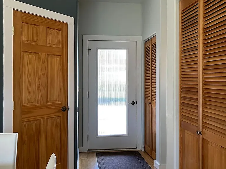 711 Katies Ln — Photo 5