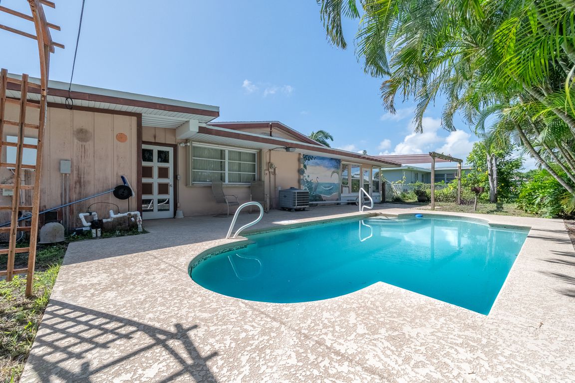 next background image