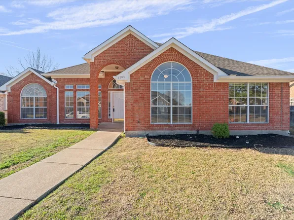 2305 Austin Dr, Mesquite, TX 75181