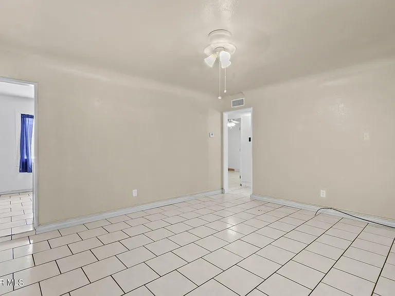 7707 Parral Dr — Photo 4