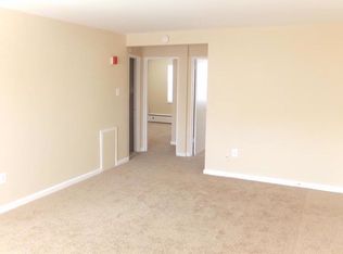 859 Old Lancaster Rd APT B8, Bryn Mawr, PA 19010
