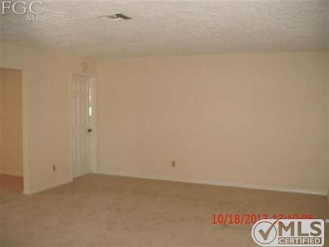 3rd image of 1427 SE 17th Ter