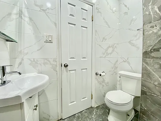 Rented by Compass | media 9