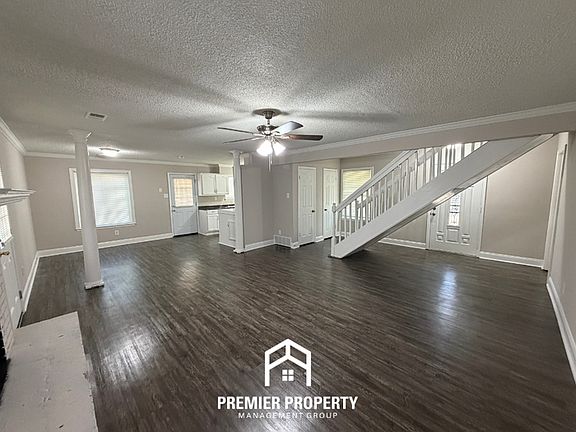 2nd image of 3875 Earlynn Dr
