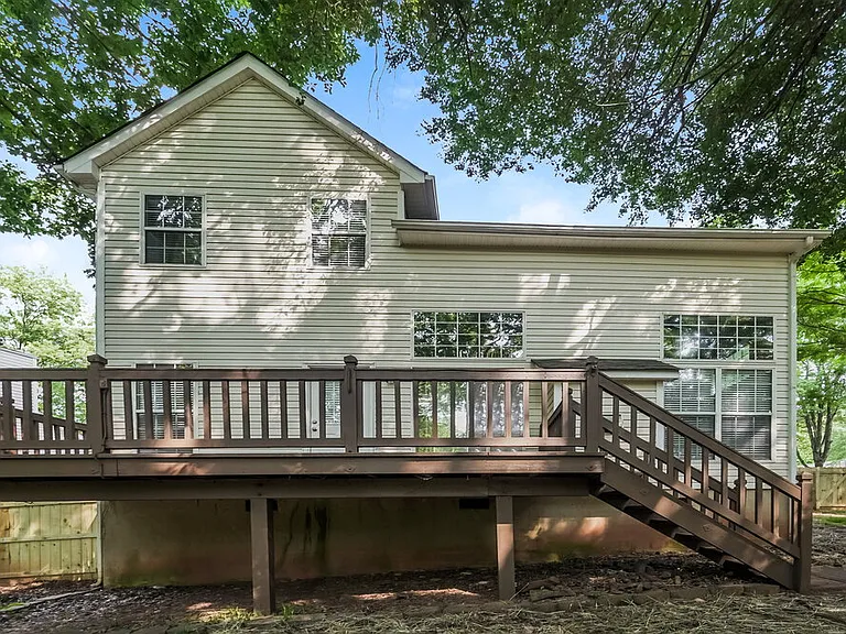 8433 Cullingford Ln — Photo 17