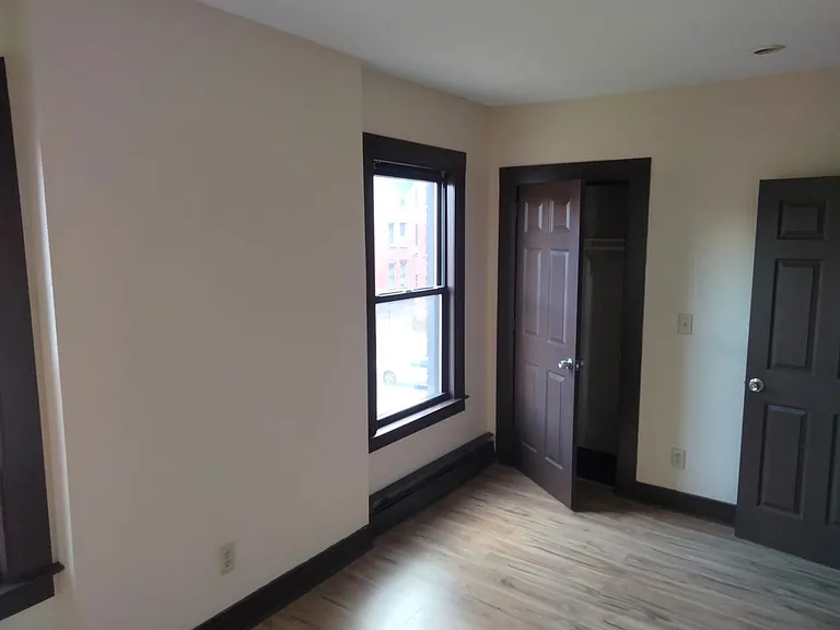 52 Alden St #202 — Photo 6