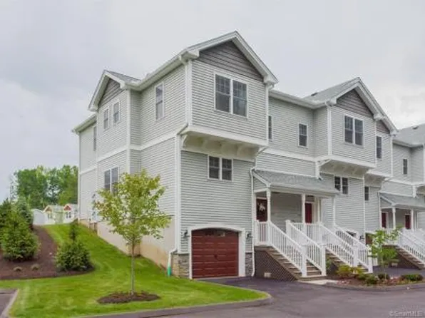 24 Mill Pond Dr #16, Granby, CT 06035