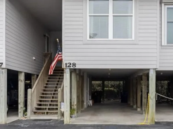 128 Crosswinds Drive, Surf City, NC 28445