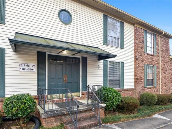 5504 Kingsport Dr, Sandy Springs, GA 30342