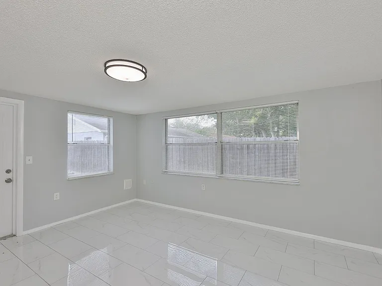5637 Golden Nugget Dr — Photo 15
