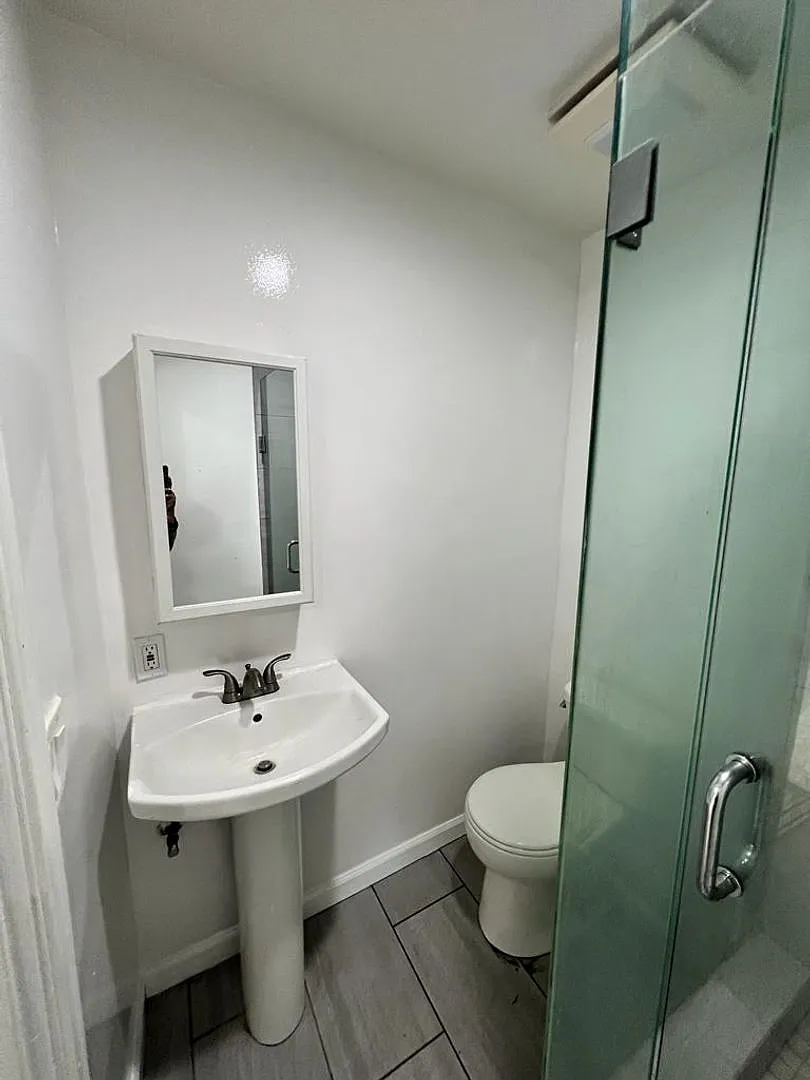 Studio, 1.0 bath, $1,600 — Photo 4