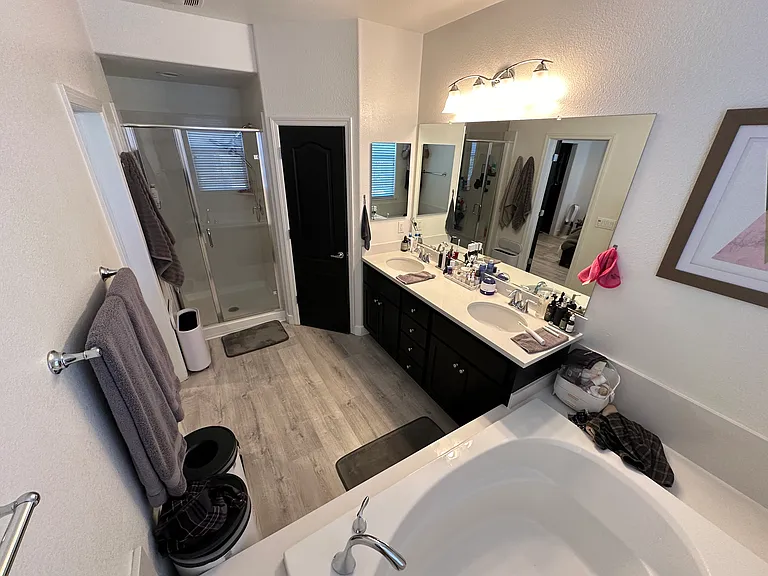 1607 Sylvia St — Photo 7