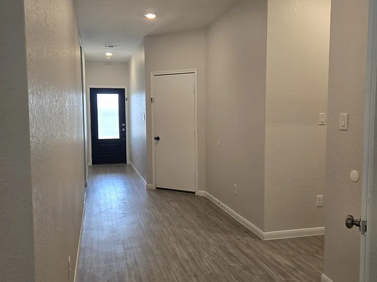 5936 Geronimo Way — Photo 3