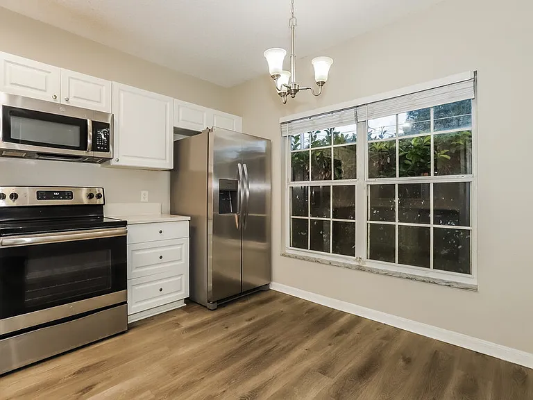 529 Delido Way — Photo 6