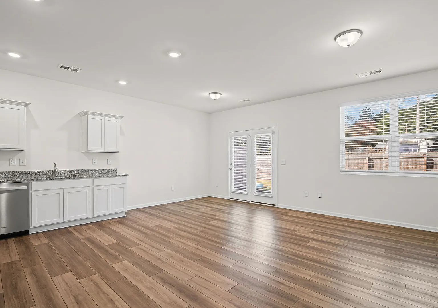 Move In Special -$500 Of First 2 Months Rent With A January 31st Or Sooner Move In Date Welcome H... — Photo 4
