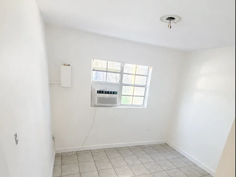 800 Olivia St #C — Photo 3
