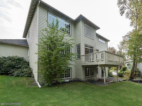 3rd image of 4735 Potter Crest Cir