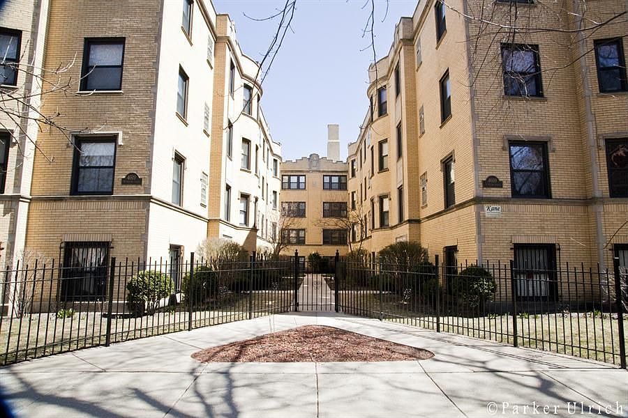 1st image of 4613 N Paulina St APT 3A