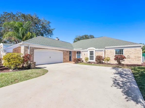 1384 Northampton Terrace, Wellington, FL 33414