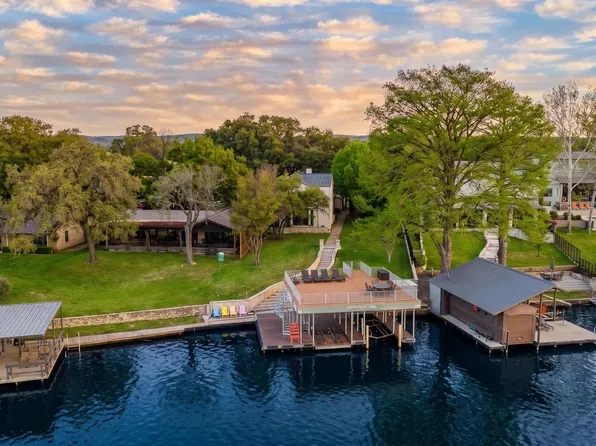 135 Perry Lane, Kingsland, TX 78639