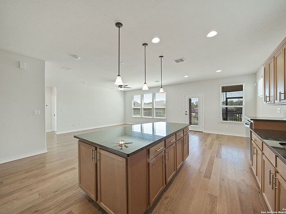5th image of 3931 Saguaro Blvd