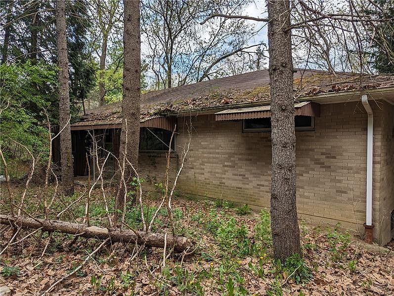 3326 New England Rd, West Mifflin, PA 15122 Zillow