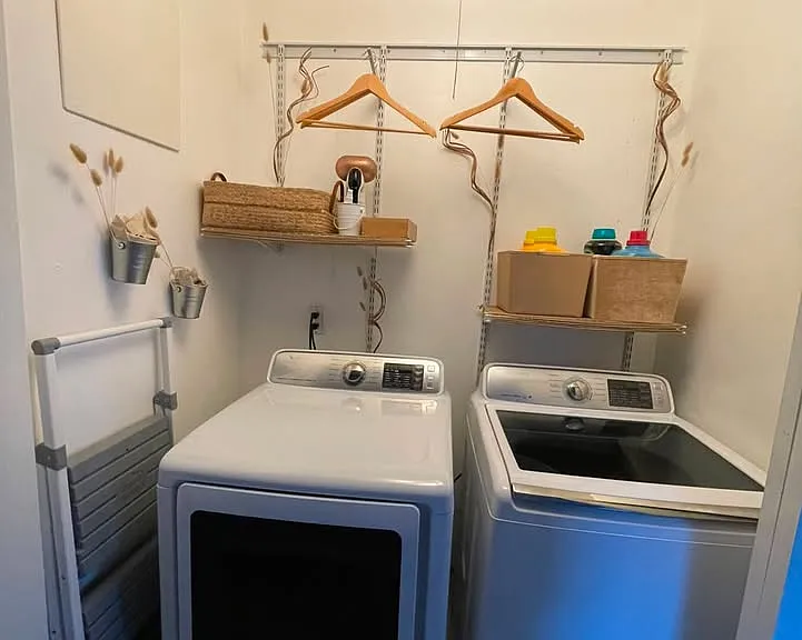 902 E Burkwood Dr — Photo 13
