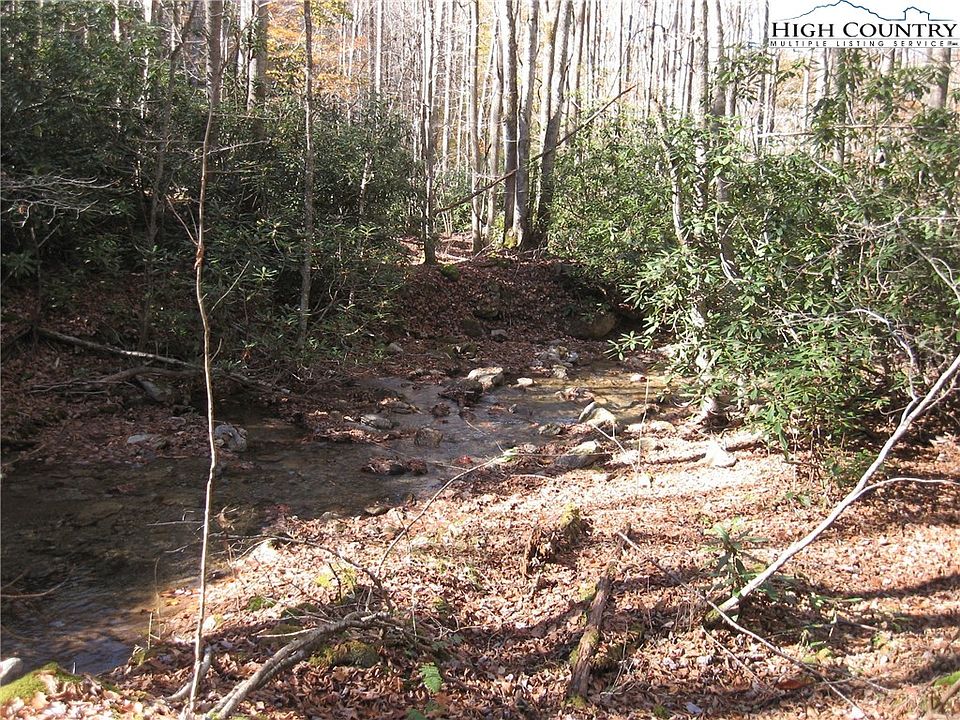2nd image of 539 Pinnacle Ridge Road
