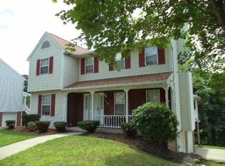 110 Cedar Ridge Dr, Monaca, PA 15061