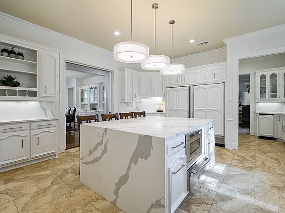 2nd image of 5600 Cradlerock Cir