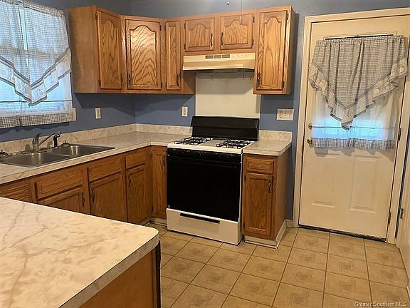 5th image of 2265 Hope Ct