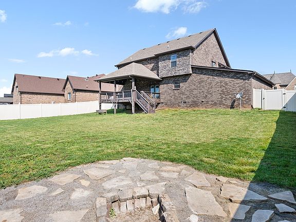 4th image of 280 Browning Ct