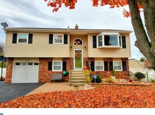 83 Elmont Rd, Hamilton, NJ 08610