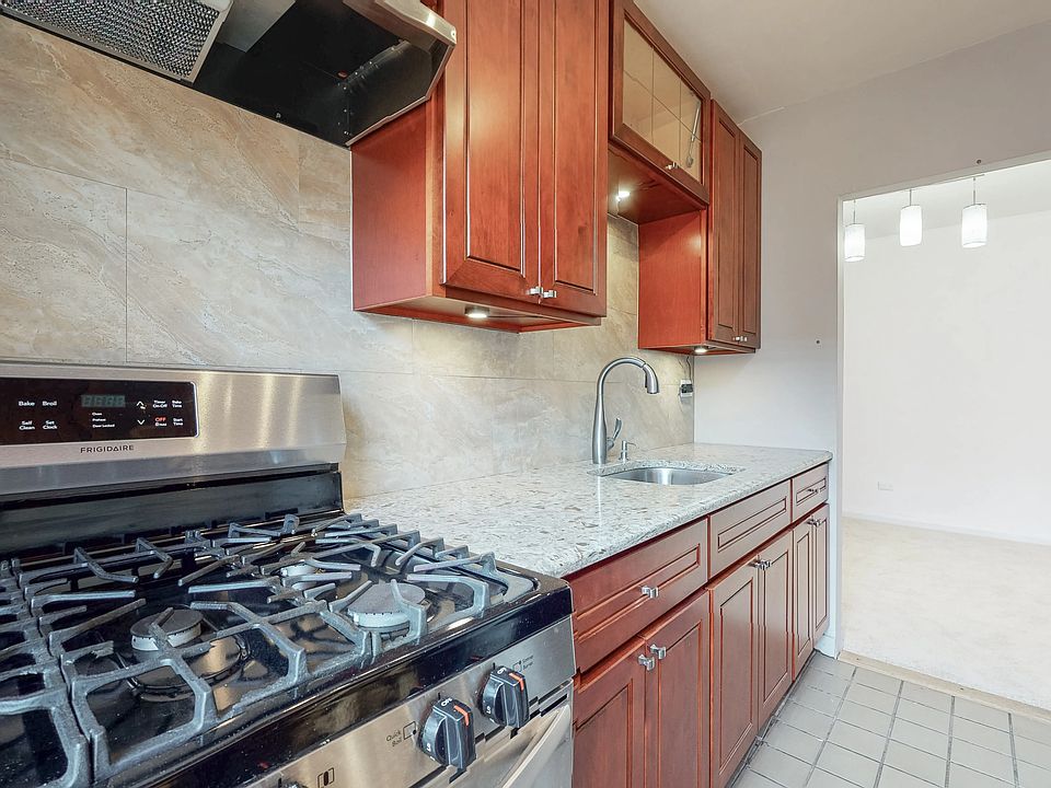 1st image of 32-23 88th St #D505