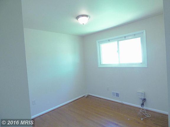 5th image of 9803 Dale Dr