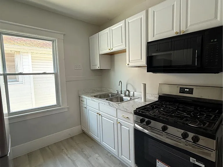301 Crestwood Ave #UPPER — Photo 4