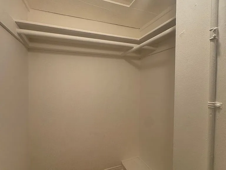 Hayworth Courtyard Apartments West Hollywood Living — Photo 11