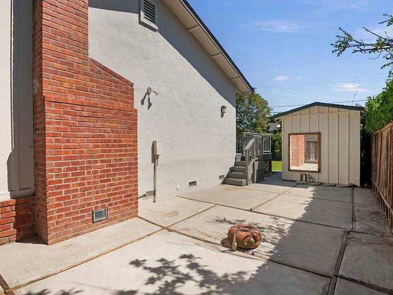 1033 W Knickerbocker Dr — Photo 23