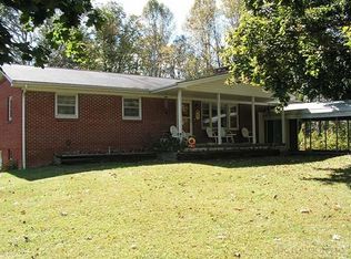 1659 Peoria Rd, Sugar Grove, NC 28679