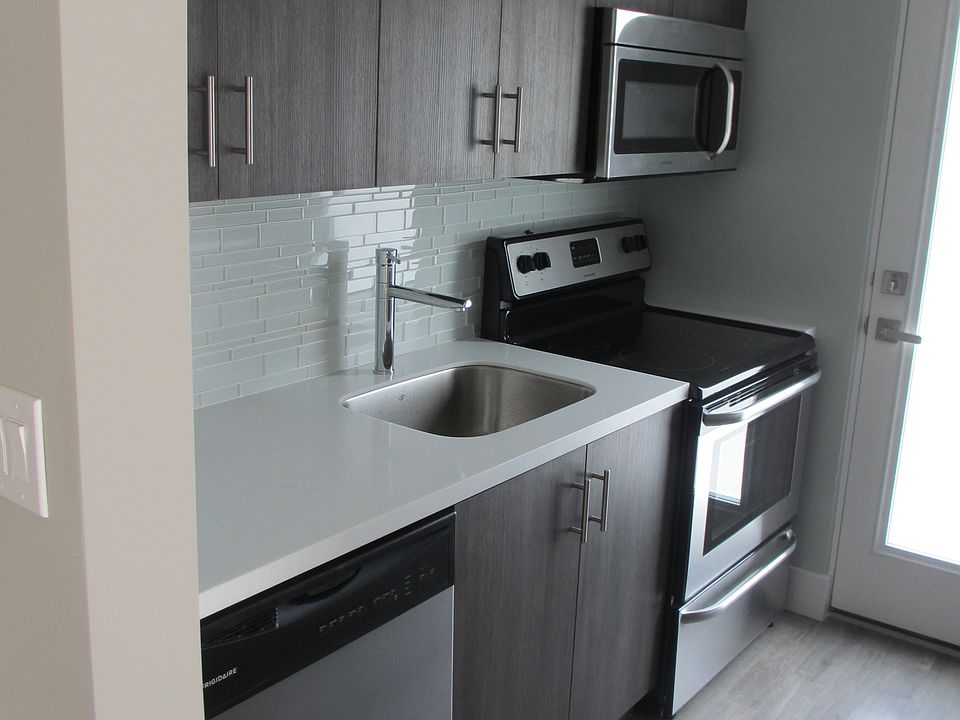 1st image of 1608 West Ave