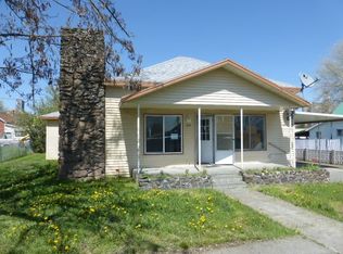 608 W 3rd St, Sprague, WA 99032