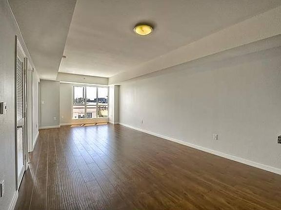 4th image of 875 G St Unit 208
