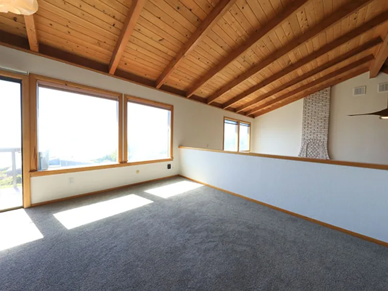 514 Ewing St — Photo 24