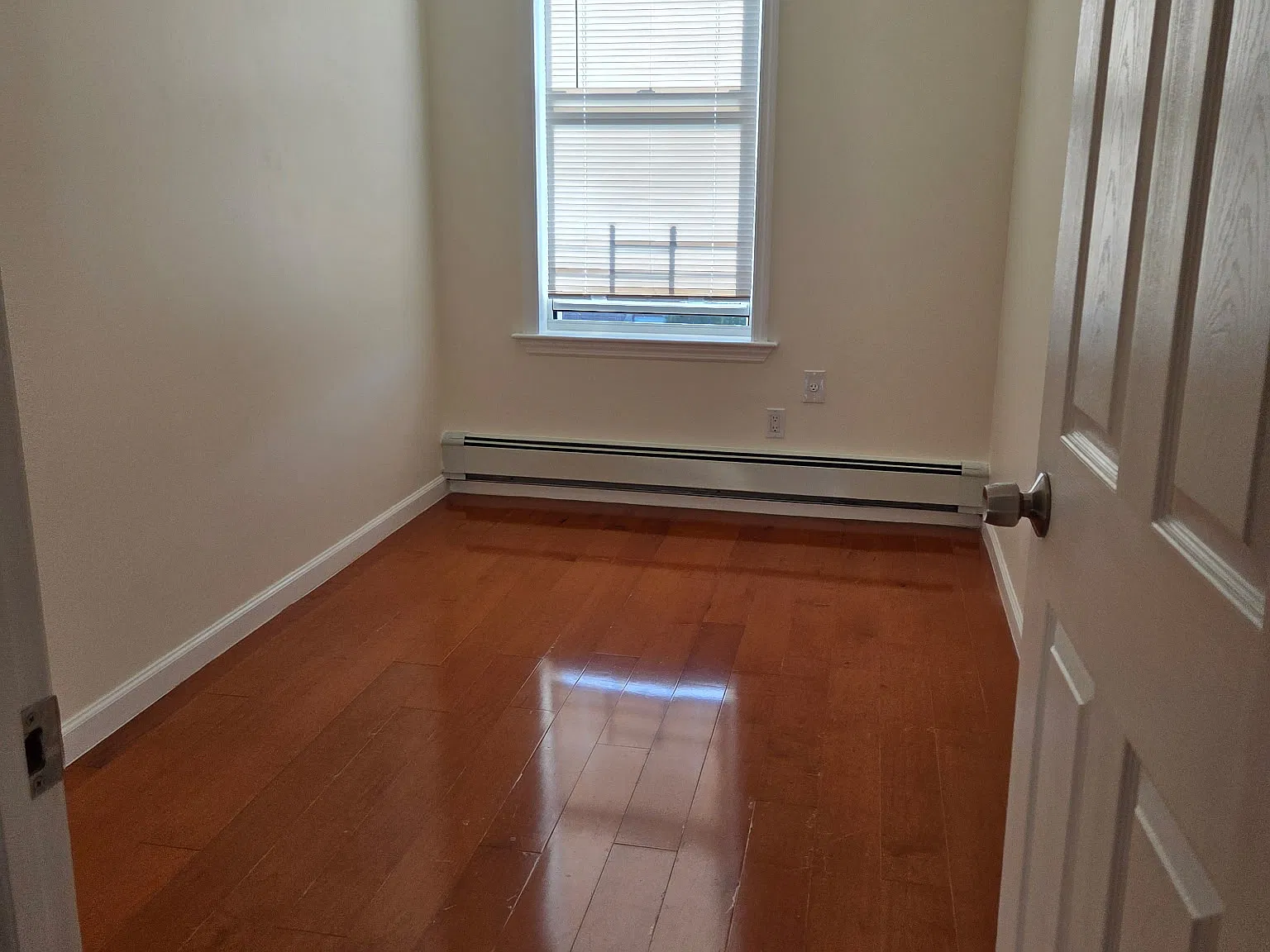 2 bed, $2,400 — Photo 3