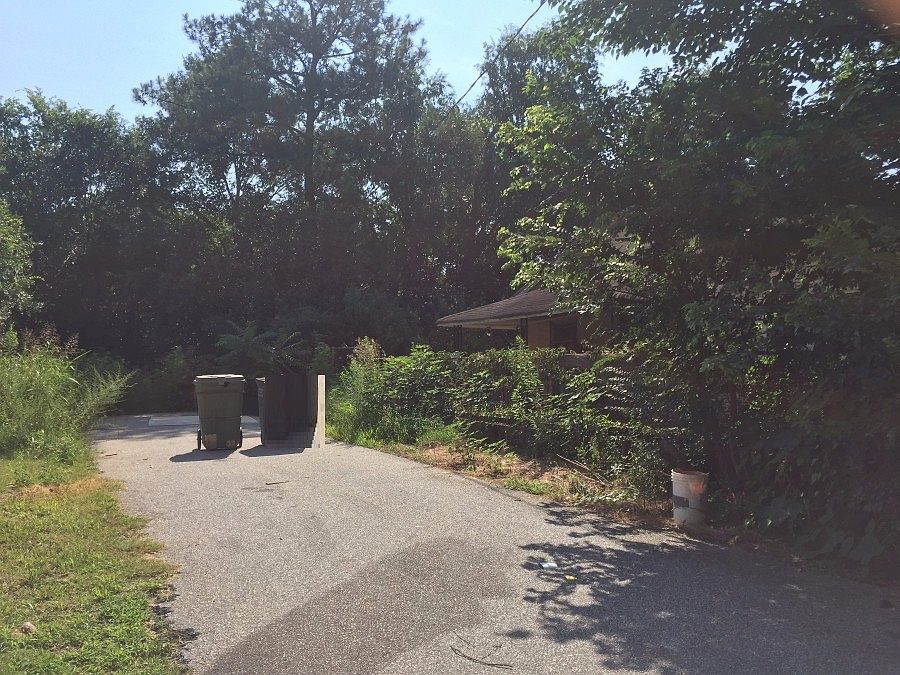2nd image of 27 Seaborn Line Rd