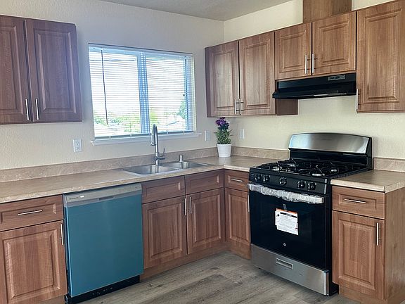 4th image of 38451 10th Pl E APT 4