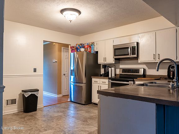 5th image of 7909 Nottoway Cir